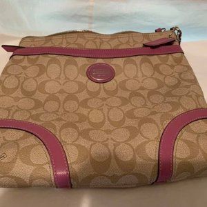 Coach purse shoulder/crossbody